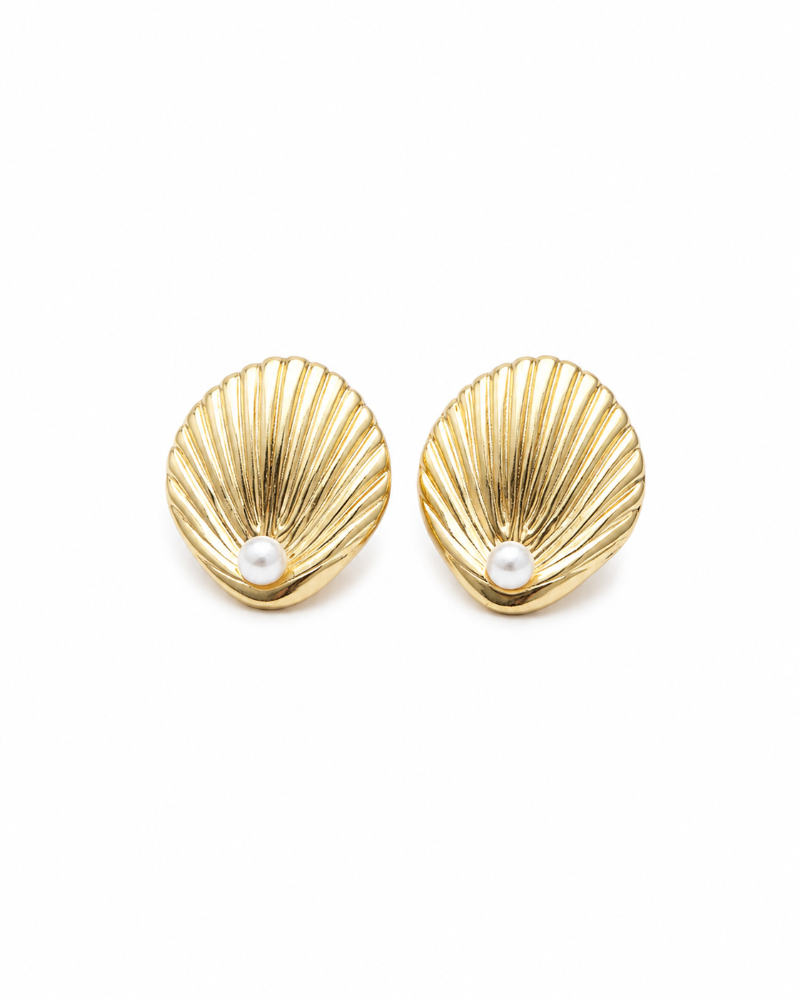 Vienna Pearl Studs