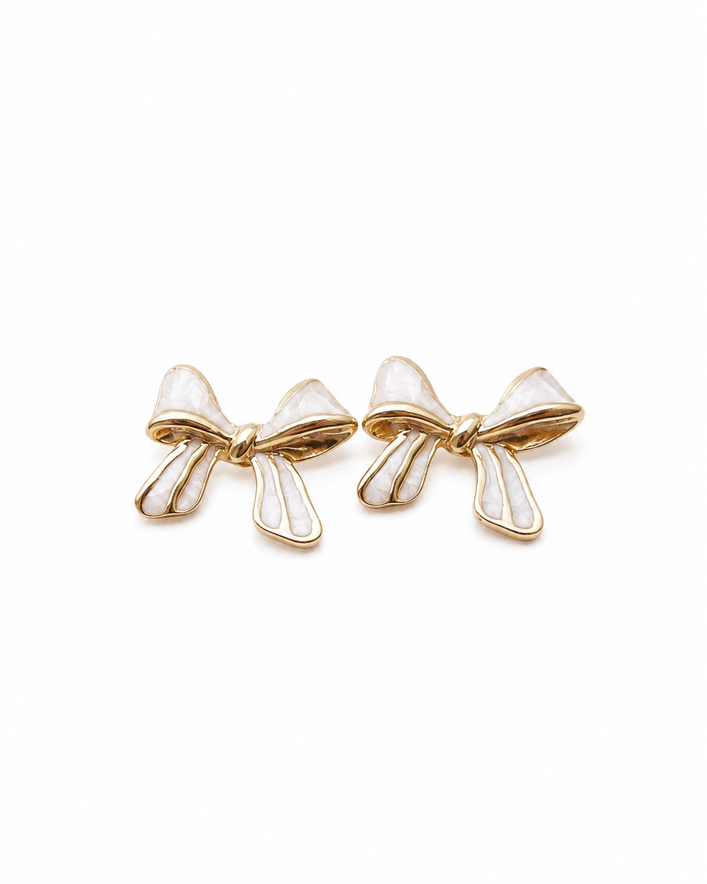 Ribbon Studs
