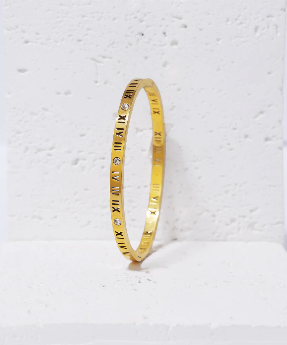 Roman Handcuff