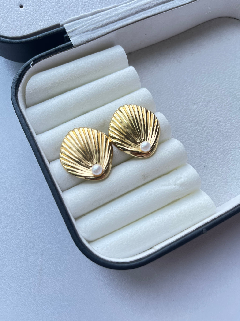 Vienna Pearl Studs
