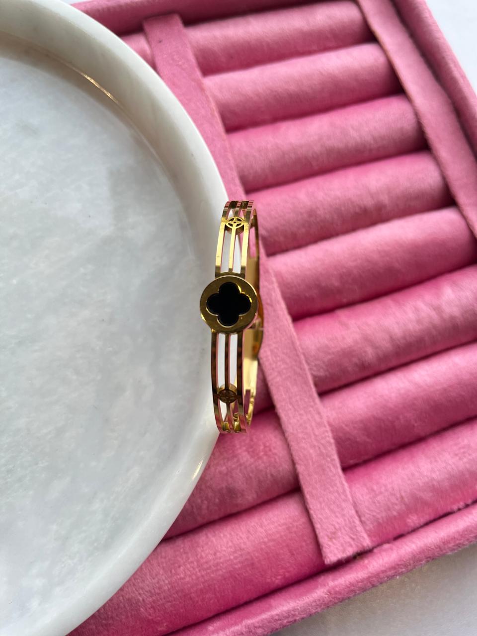 Black Clover Handcuff