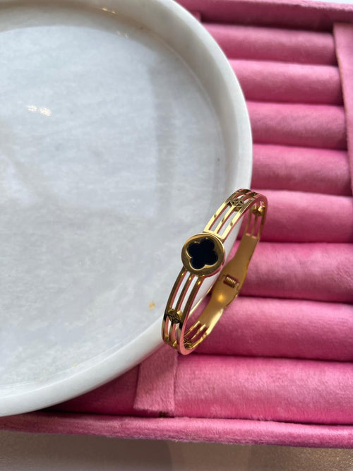 Black Clover Handcuff